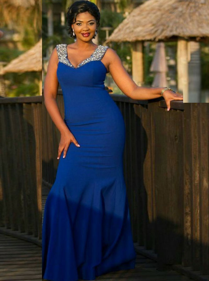 Blue Fit and Flare Prom Dresses